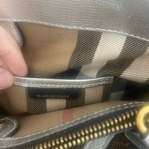 Burberry Silver Borque Banner Satchel with Structured Design - Picture 8 of 12